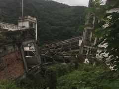 -四川汶川特大地震漩口中学遗址