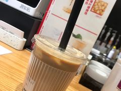 清水白桃冰拿铁咖啡-Double Win Coffee(建国中路店)