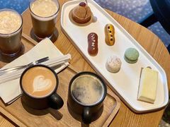-星巴克臻选(上海合生汇1F店)