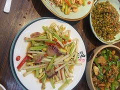 -民间瓦缸煨汤館(嵩山路店)