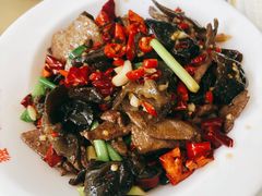 -独一佳老胡湘菜馆(矿山路店)