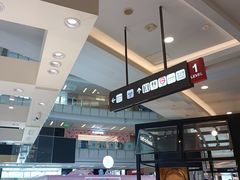-上海来福士广场