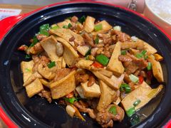 -湘人龙记老长沙米粉(鸟巢店)