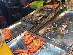 -六合夜市