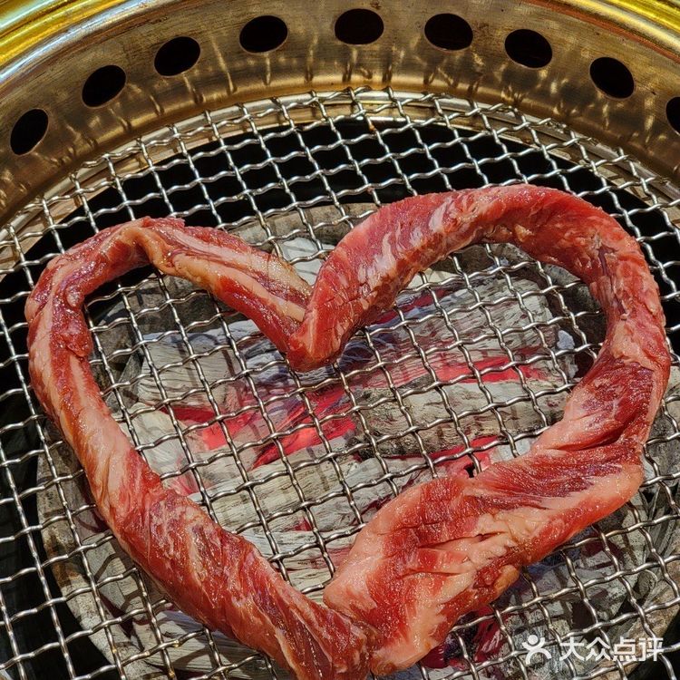 烤个肉都是爱你的形状哦