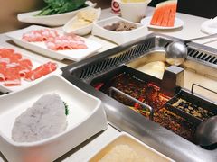 -海底捞火锅鲜切牛肉主题店(长寿路店)