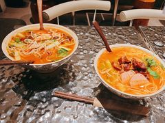 -粉八·云南米线·建水烧烤(常熟路店)