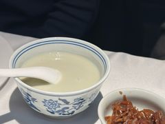 豆汁儿焦圈配小咸菜-四季民福烤鸭店(故宫店)