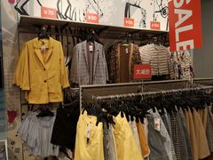 -H&M(鹏欣水游城店)