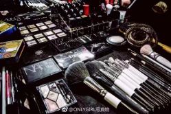 -onlygirl摄影美学馆高端定制(江滩店)