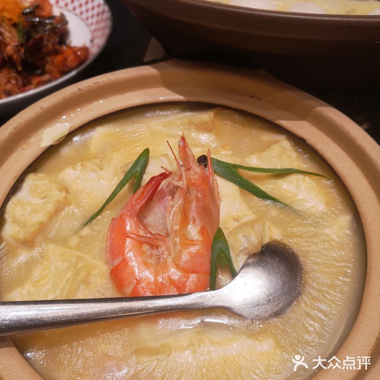 大华区域的本帮菜江浙菜餐馆，在晋元中学初中部对面