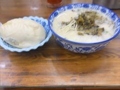 -雪琴面馆富安特色鱼汤面(城中花园店)