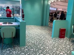 -季季红火锅(柳州城中万达二店)