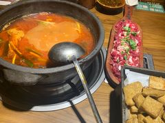 -贵厨酸汤牛肉(花果园国际中心店)