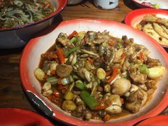 嫩豆腐牛蛙-老三样·美食研究中心(世贸路店)