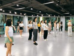 -STAR舞蹈工作室