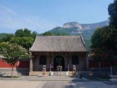 -灵岩山风景区