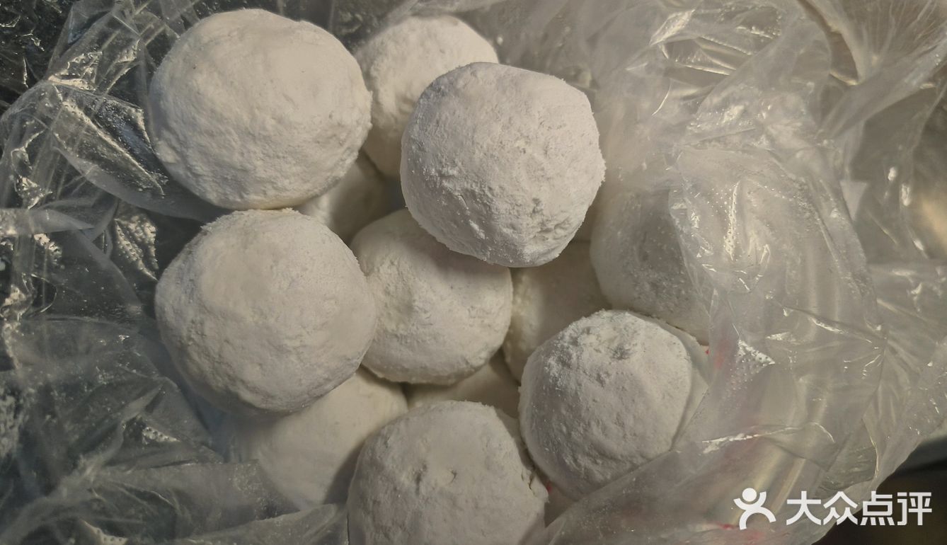 趁着现在不排队,赶紧买点