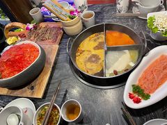 -热火朝天鲜切牛肉火锅(南强街巷店)