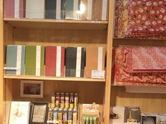 -猫的天空之城概念书店(苏州平江店)