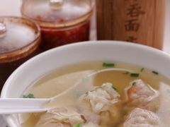 鲜虾蟹籽云吞-玲玲饮食店