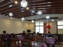 大堂-钰田大院·碳烤虹鳟鱼·怀柔地道农家菜(雁栖湖店)