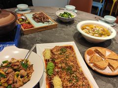 -有红鸡毛店·川菜(建设路店)