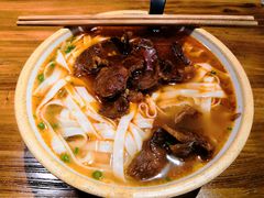 红烧牛肉粉-湘里乡亲甲王二老店