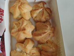 -天品味 一口吃榴莲泡芙