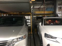 -环球港-停车场