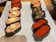 吞拿鱼沙律寿司-万岁寿司(万国店)