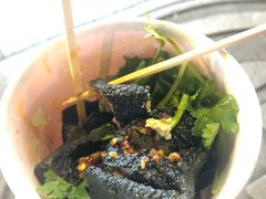 -黑色经典臭豆腐·湖南特产(太平街口店)