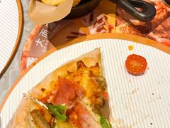 -必胜客(东大桥店)