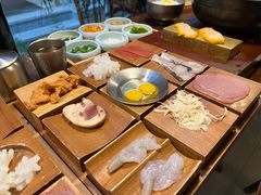 -银米·云南传统过桥米线(双廊黑金冠店)