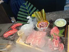 -铭牛烧肉·和牛海鲜自助(高新月牙湖店)