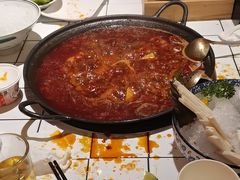 -旧街市鲜货老火锅(大光路店)