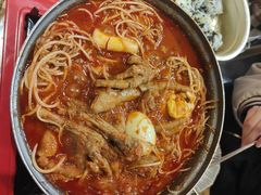 辣汤鸡爪-吴草鸡爪오초닭발韩食堂(融恒盈嘉中心店)