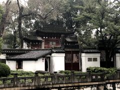 -汇龙潭