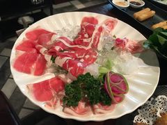 -重庆爽翻天老火锅(临平万达广场店)