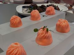 冰皮水蜜桃小笼包-桂满陇·杭州小馆(巴黎春天浦建店)