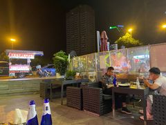 -何师烧烤·香辣蟹·川菜·30年老品牌(太古里旗舰店)