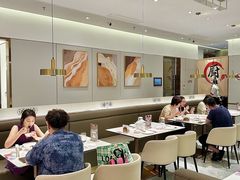 -滩外滩·本帮江浙菜(新天地店)