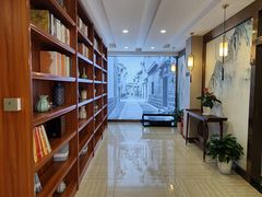 -香山湖渔家大院