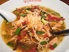 -哇蛙牛功夫面渝都料理(龙阳广场店)