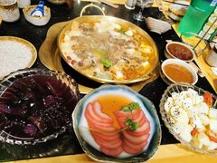 -顶顶汤火牛排火锅·经典铜锅涮肉