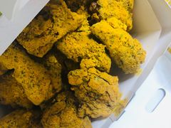 -BHC炸鸡(明洞总店)
