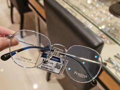 -博士眼镜(东莞东湖花园店)