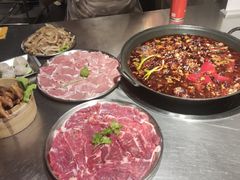 -鹿鸣山草本茶香火锅(园西路店)