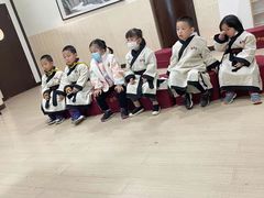 -童学馆·诗书礼乐少儿国学(光谷天地店)