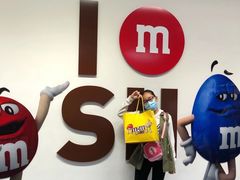 -m豆巧克力世界(上海世茂广场店)